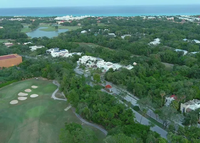Casa Pulpo Paradise In Gated Community Playa del Carmen